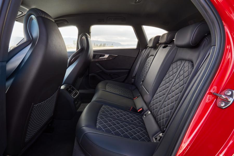 Интерьер Audi S4 Avant (B9) 2017 года  (AU) (фото 24 из 41)